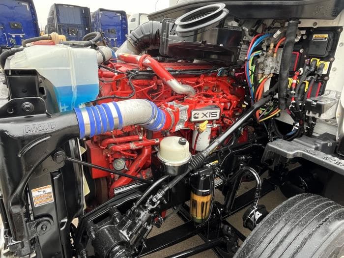 2022 Peterbilt 579 — photo 11