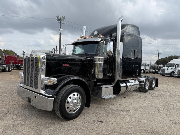 2022 Peterbilt 389 — photo 20