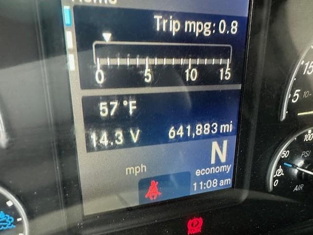 2021 Freightliner Cascadia — photo 11