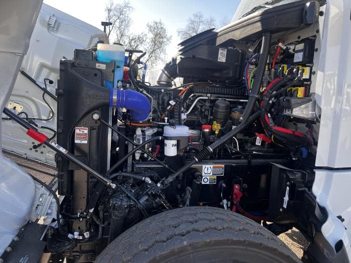 2026 Peterbilt 567 — photo 10