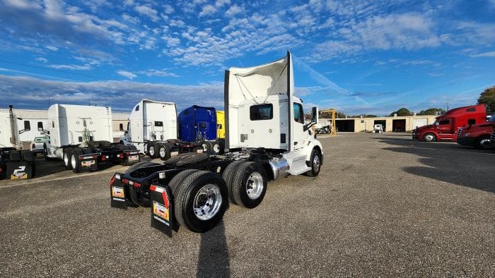 2020 Peterbilt 579 — photo 6