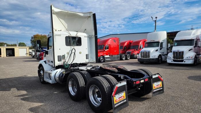 2020 Peterbilt 579 — photo 4
