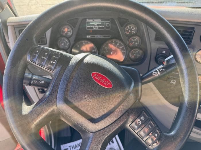 2020 Peterbilt 579 — photo 16