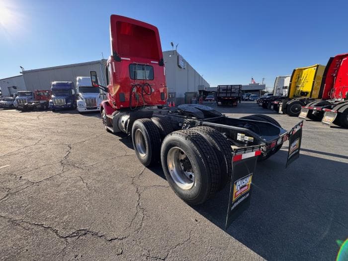 2020 Peterbilt 579 — photo 8
