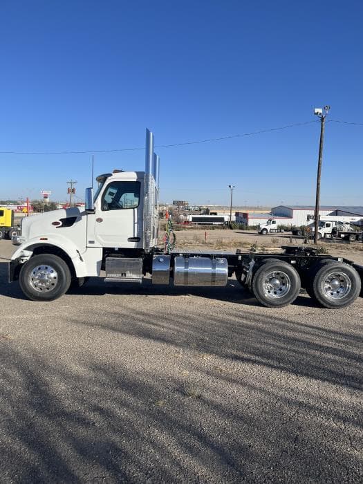 2026 Peterbilt 567 — photo 5