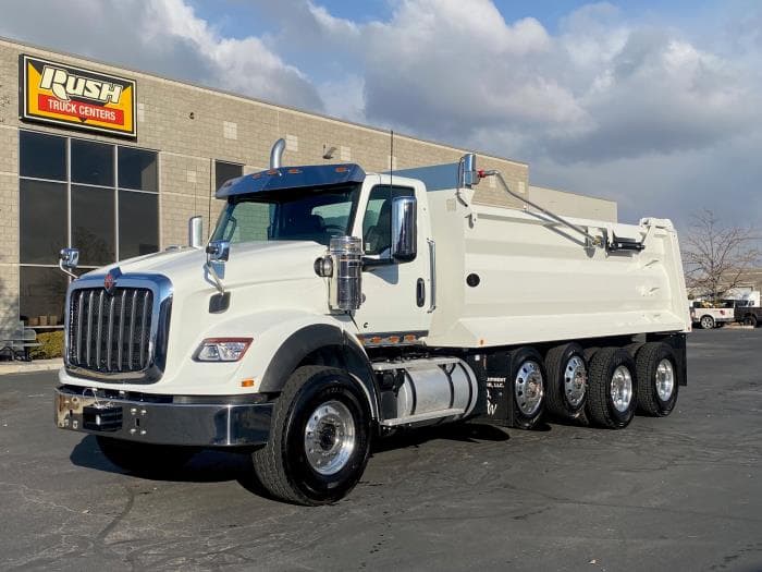 2026 International HX — photo 2