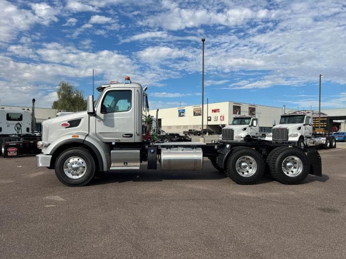 2026 Peterbilt 567 — photo 4