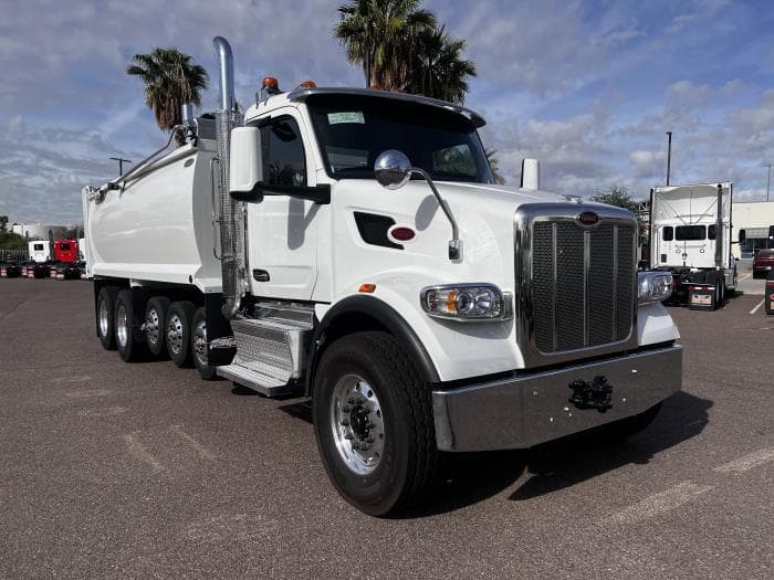2026 Peterbilt 567 — photo 11