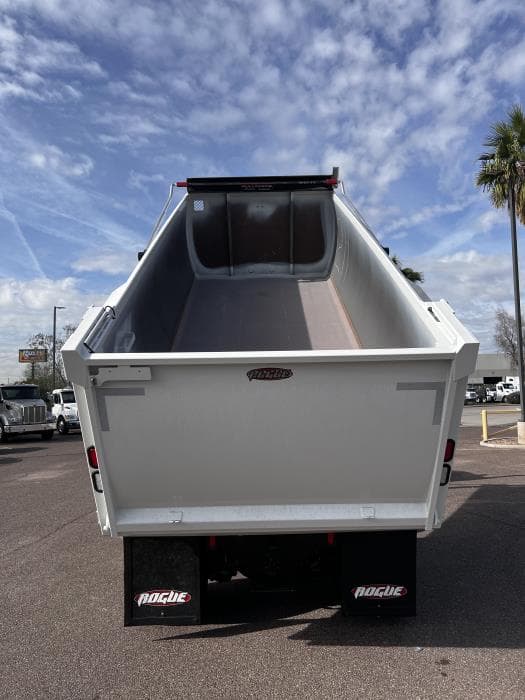 2026 Peterbilt 567 — photo 8