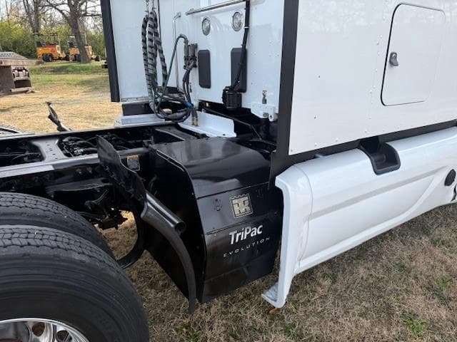 2022 Peterbilt 579 — photo 5