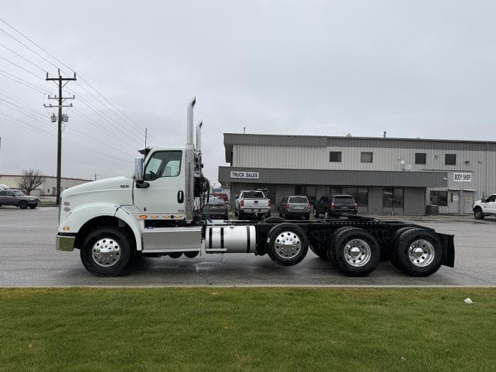 2026 International HX — photo 3