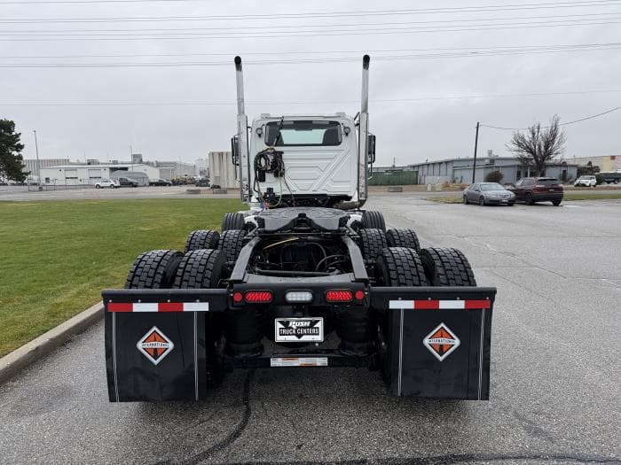 2026 International HX — photo 5