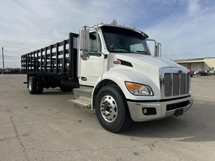2025 Peterbilt 536 — photo 4
