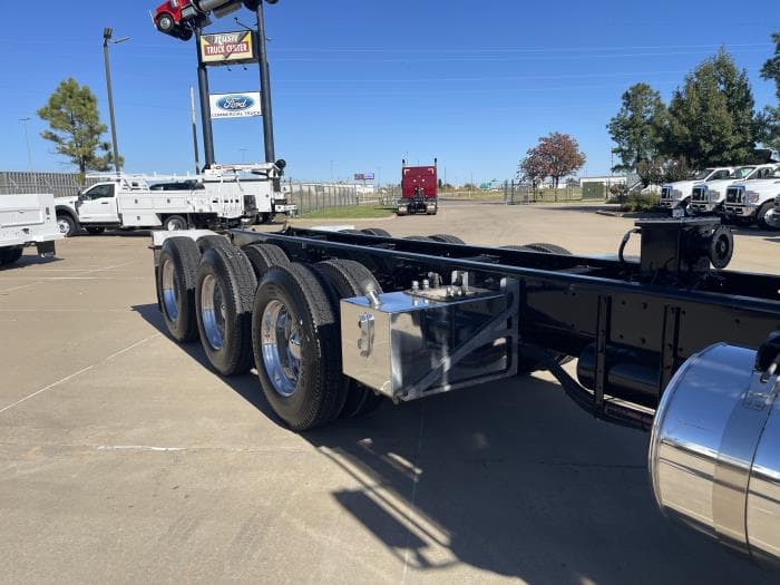 2014 Peterbilt 365 — photo 6