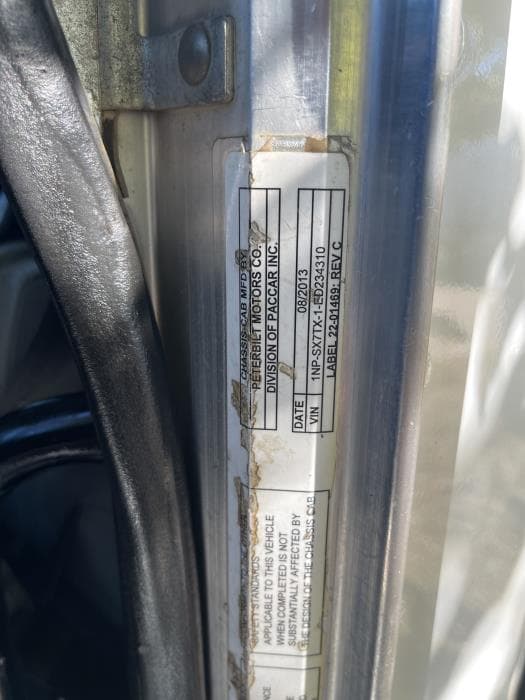 2014 Peterbilt 365 — photo 28