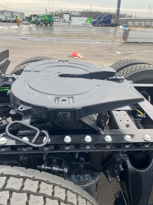 2026 International LT — photo 6