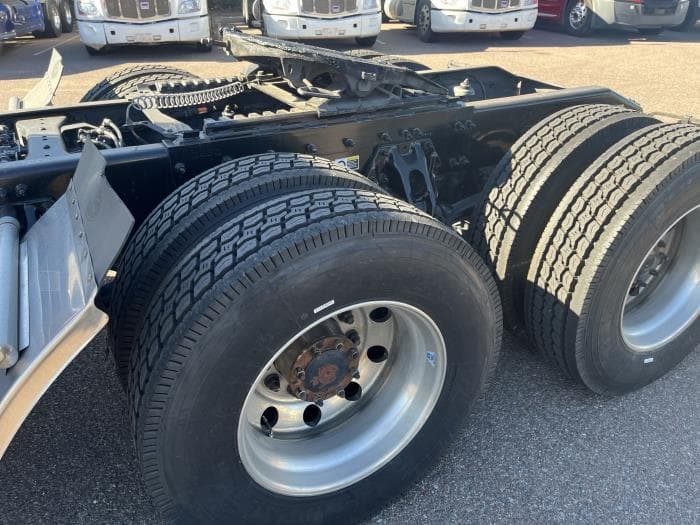 2020 Peterbilt 579 — photo 3