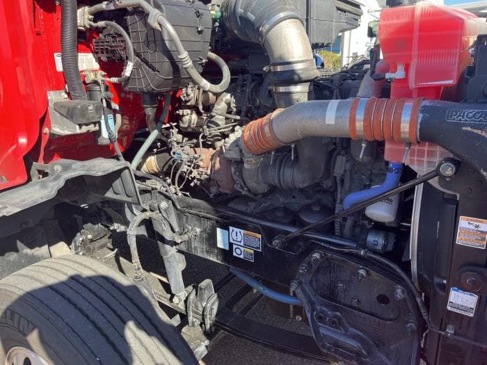 2020 Peterbilt 579 — photo 7