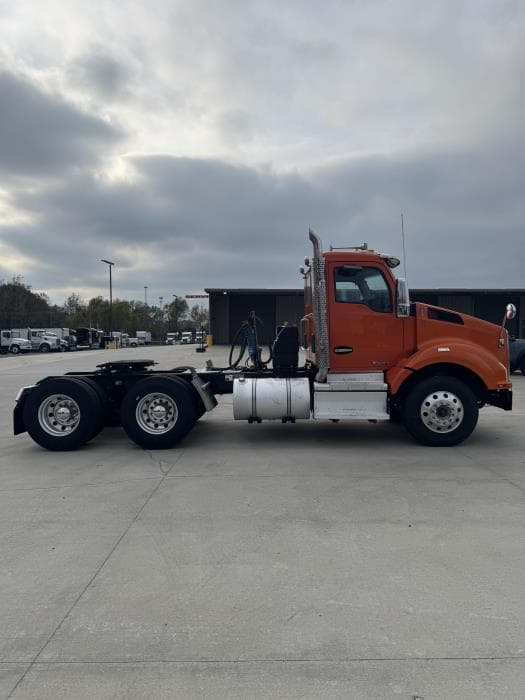 2020 Kenworth T880 — photo 7