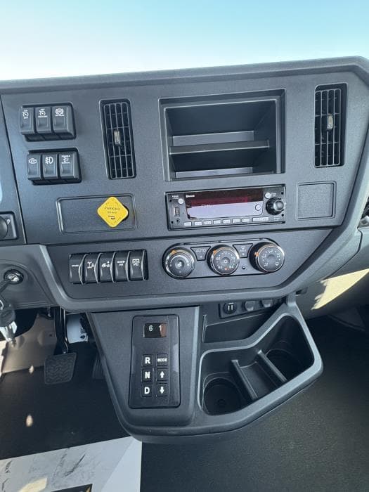 2026 Peterbilt — photo 14