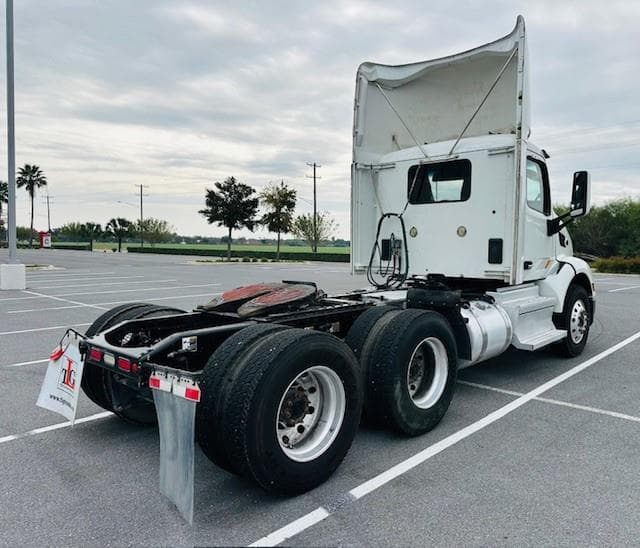 2020 Peterbilt 579 — photo 6