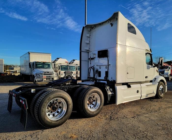 2022 Peterbilt 579 — photo 7
