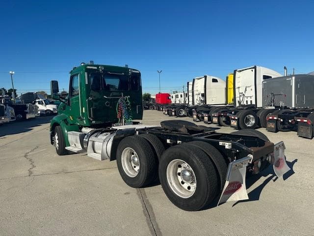 2021 Peterbilt 579 — photo 14