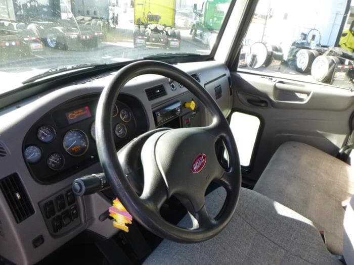 2020 Peterbilt — photo 12