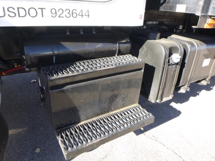 2020 Peterbilt — photo 17