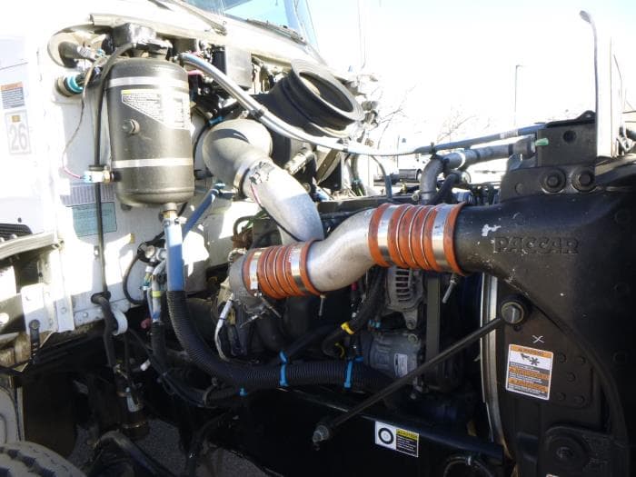 2020 Peterbilt — photo 28