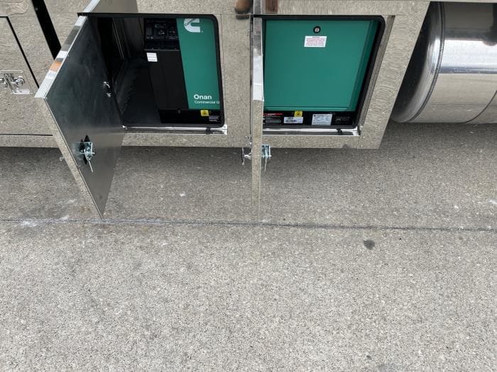 2026 Peterbilt 579 — photo 4