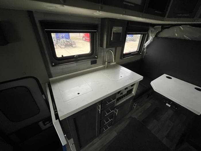 2026 Peterbilt 579 — photo 24