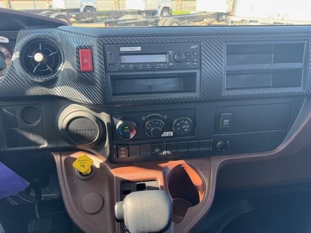 2026 Hino L6 — photo 13