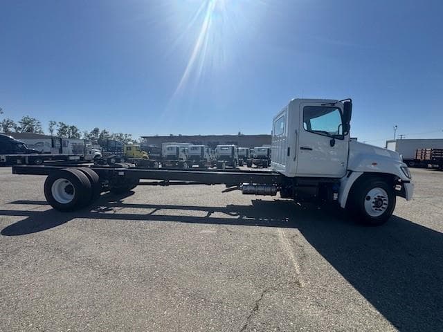 2026 Hino L7 — photo 5