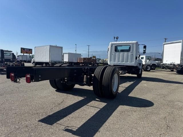 2026 Hino L7 — photo 6