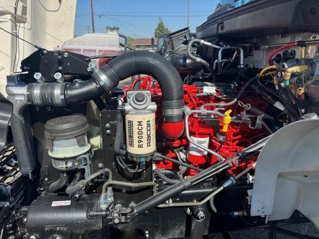 2026 Hino L7 — photo 10