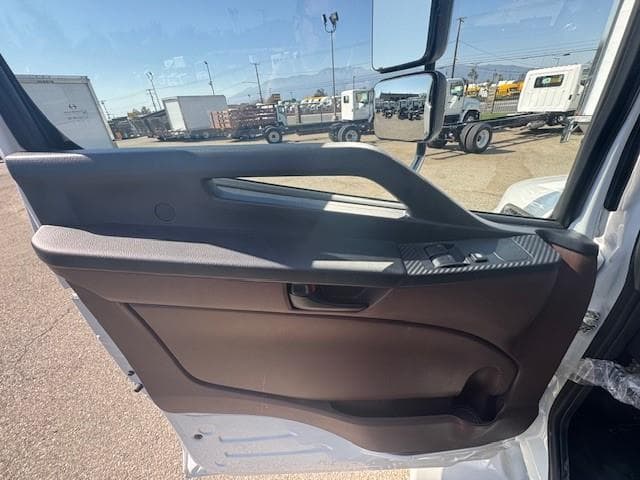 2026 Hino L7 — photo 14