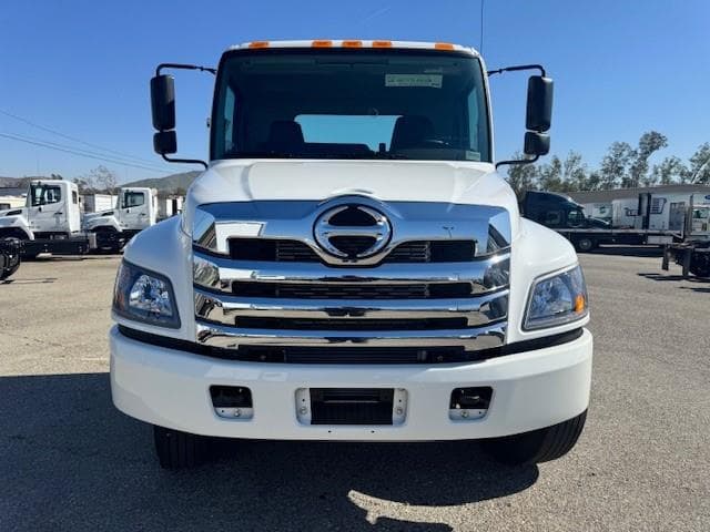 2026 Hino L7 — photo 3