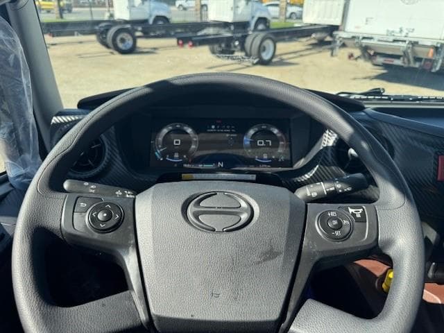 2026 Hino L7 — photo 18