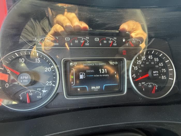 2022 International LT — photo 12