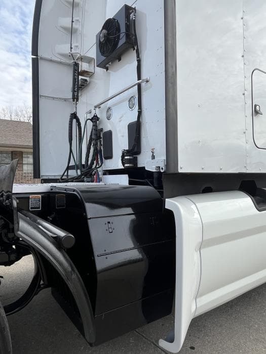 2022 Peterbilt 579 — photo 8