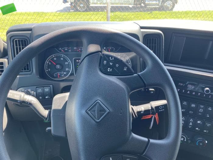 2026 International LT — photo 9