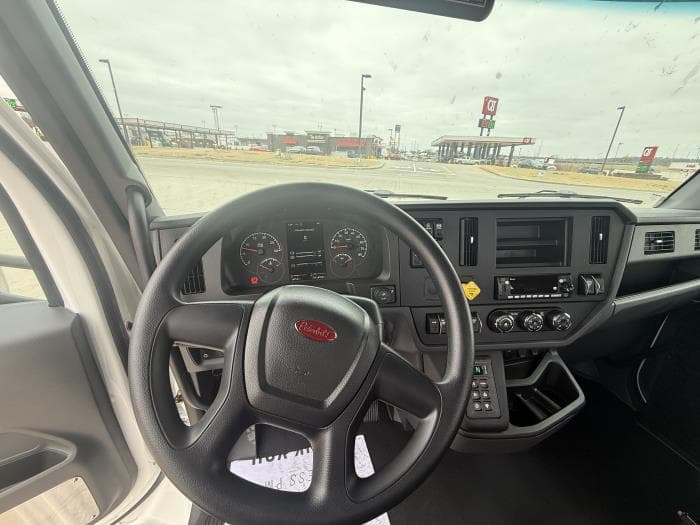 2026 Peterbilt 548 — photo 29