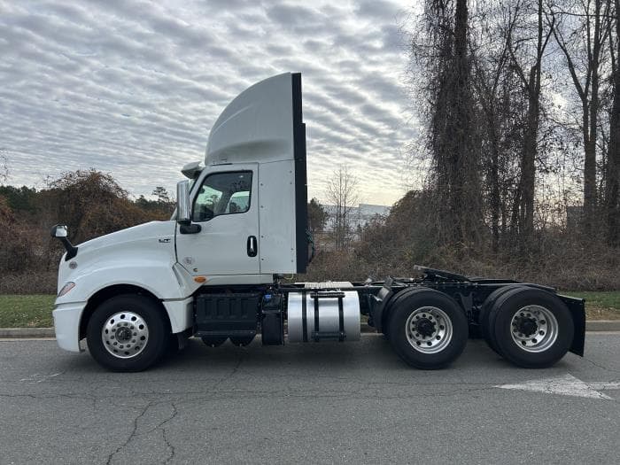 2026 International LT — photo 9