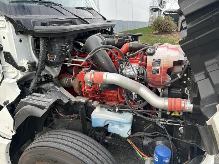 2026 International LT — photo 12