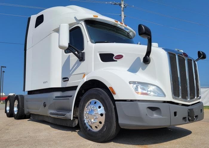 2021 Peterbilt 579 — photo 7