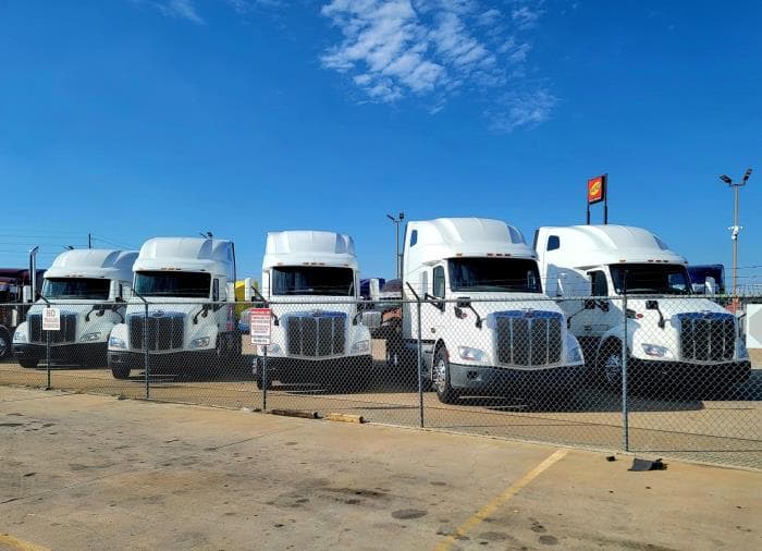 2021 Peterbilt 579 — photo 19