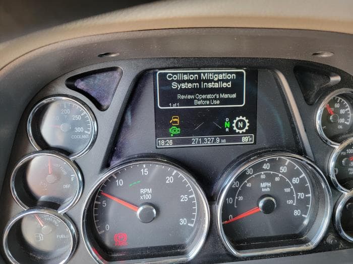 2021 Peterbilt 579 — photo 15