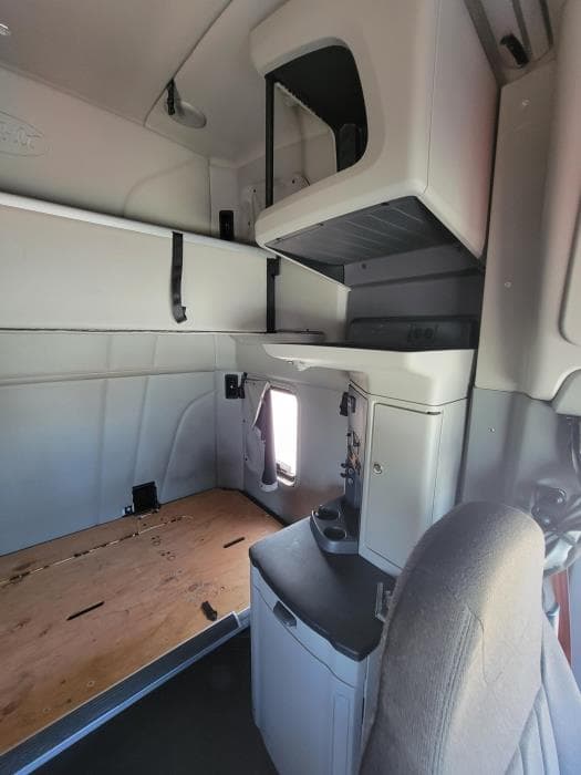 2021 Peterbilt 579 — photo 17
