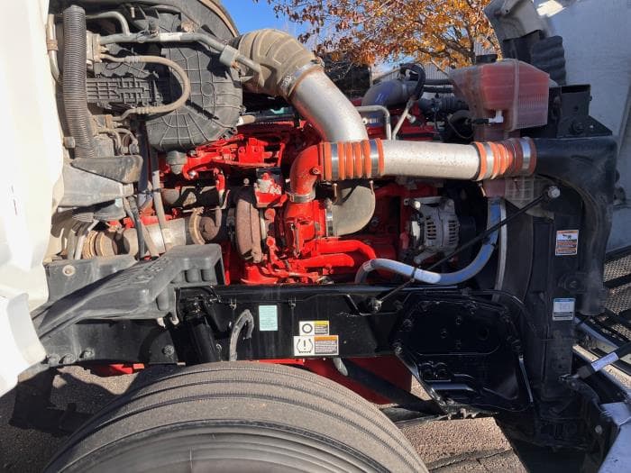 2022 Peterbilt 579 — photo 9